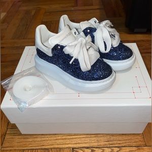 Toddler Alexander McQueen blue glitter sneakers
